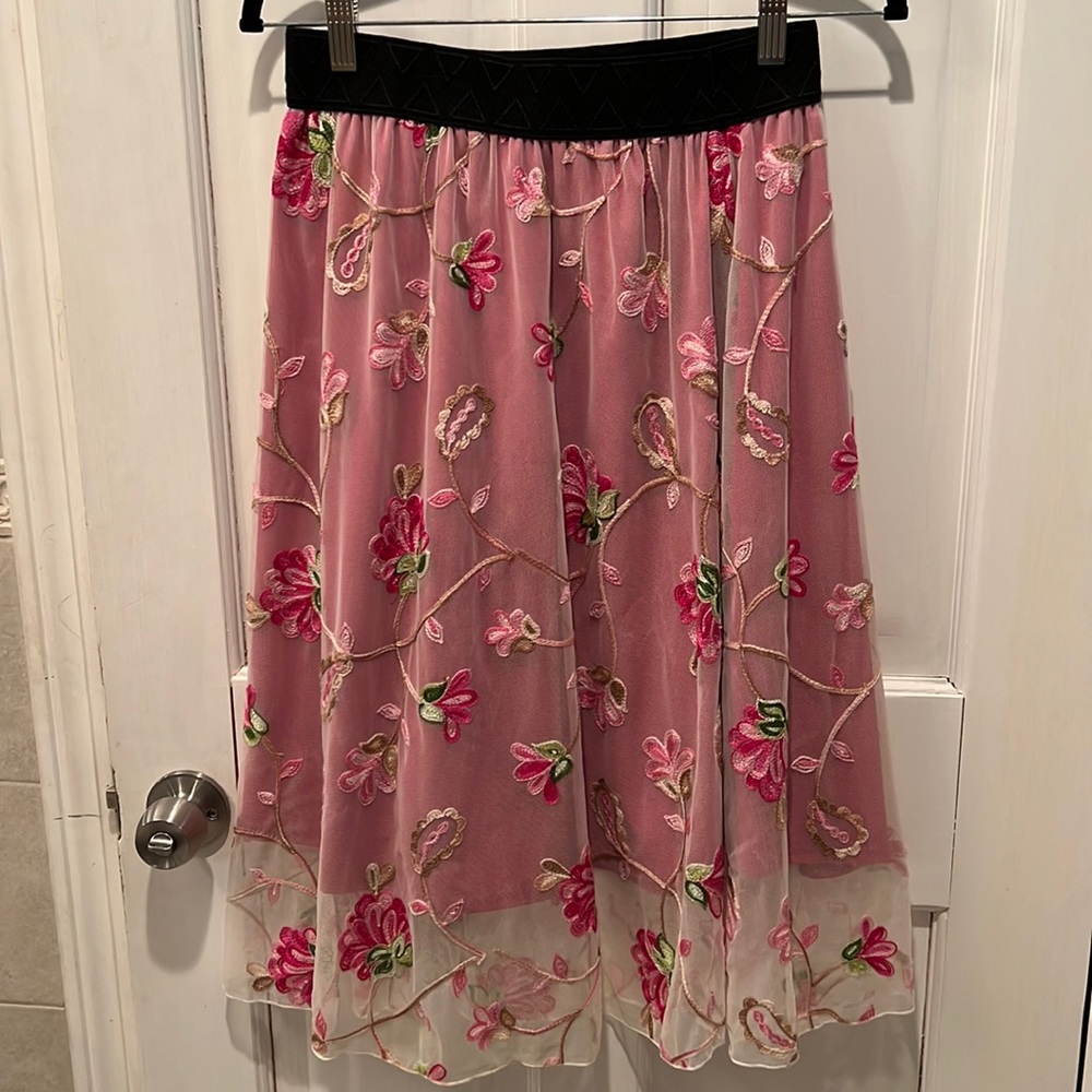 Lularoe floral embroidered skirt